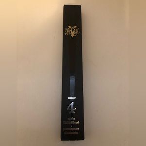 NIB KVD #4 Powder Highlight Brush